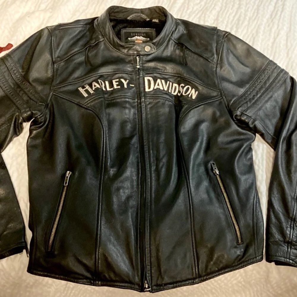 Authentic Harley Davidson Miss Enthusiast Leather Jacket EUC Size 1W - Picture 2 of 6